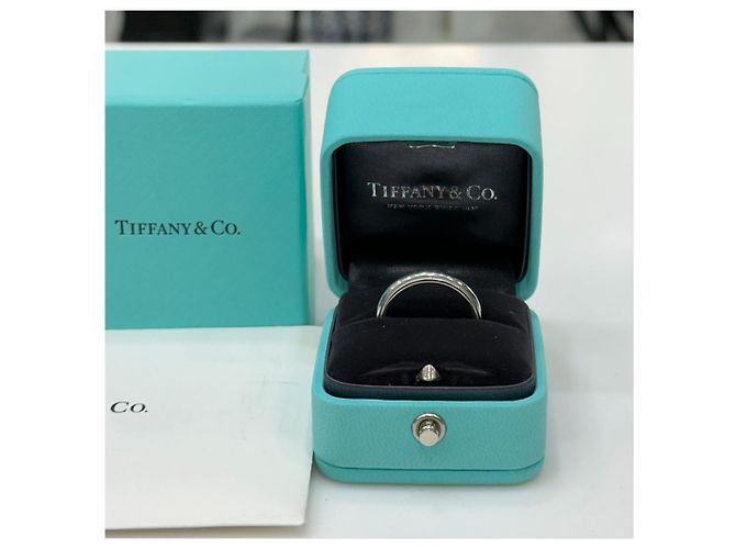 Tiffany & Co Together Millgrain Platinum Band Ring Brown - view 3