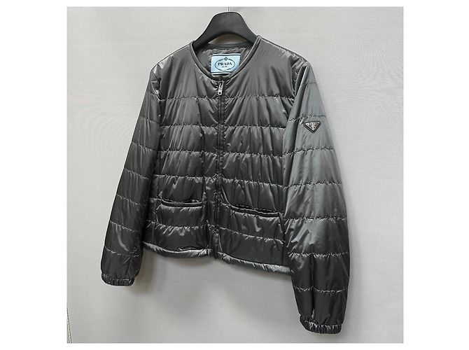 Prada Leichte Nylon-Steppjacke mit Dreieckslogo Mehrfarben - Ansicht 4
