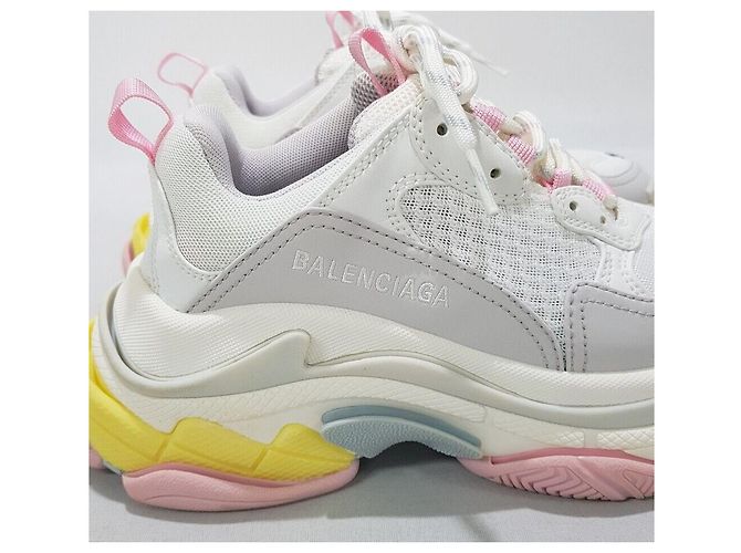 Balenciaga Triple Sneakers - vista 2