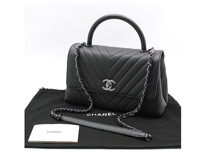 Borsa a Spalla Chanel Coco Handle Medium in Caviar Chevron Grigio Scuro Argento Marrone - vista 2