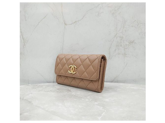 Chanel Cartera larga con solapa de caviar Plata - vista 2