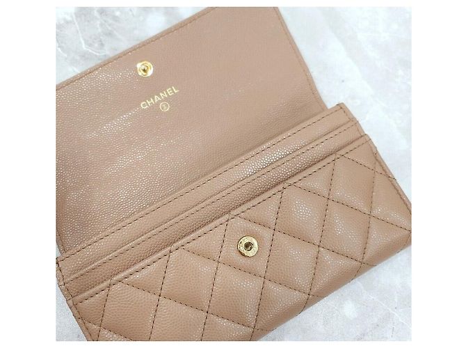 Chanel Cartera larga con solapa de caviar Plata - vista 5