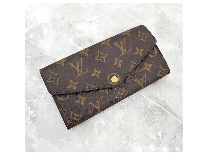 Louis Vuitton Carteira Long Monogram Sara Preto - vista 4