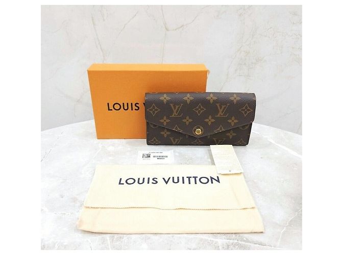 Louis Vuitton Carteira Long Monogram Sara Preto - vista 7