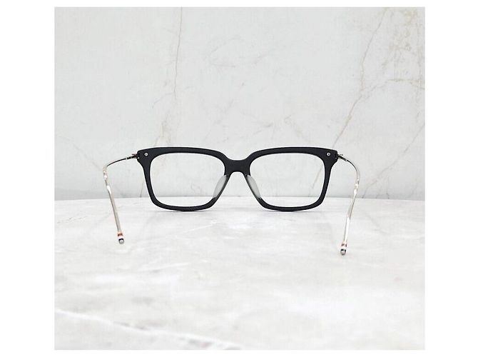 Thom Browne Neue Brille aus mattem Titan - Ansicht 3