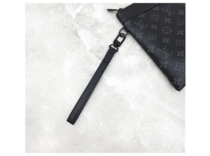 Louis Vuitton Clutch Eclipse Monogram Pochette To Go Preto - vista 5