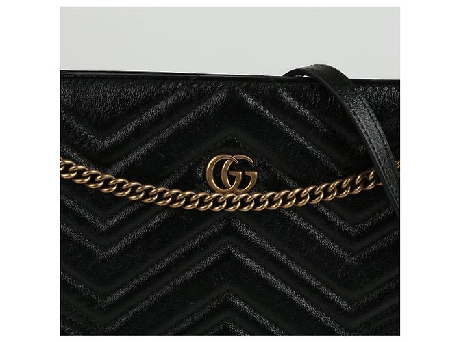 Gucci Borsa a tracolla GG Marmont in pelle trapuntata nera Nero - vista 2