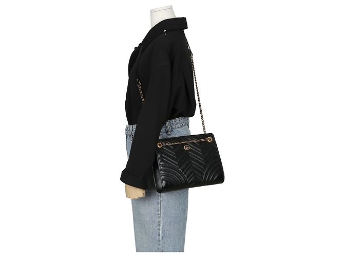 Gucci Borsa a tracolla GG Marmont in pelle trapuntata nera Nero - vista 8