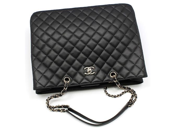 Chanel Bolso de hombro shopper Timeless en piel de cordero negra y dorada Negro - vista 3