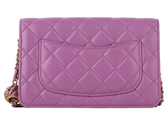 Chanel Bolsa transversal Classic WOC em pele de cordeiro com corrente de bolas dourada Roxo - vista 3