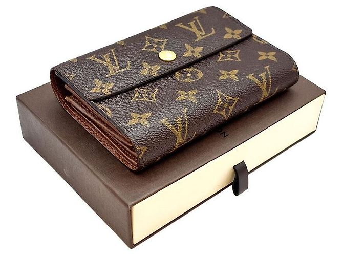 Louis Vuitton Cartera Continental Alexandra Monogram - vista 8