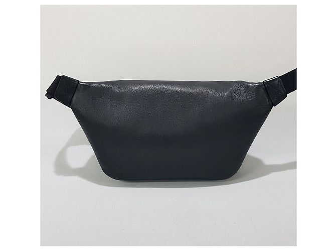 Everyday Balenciaga Leder-Gürteltasche mit Logo - Ansicht 4