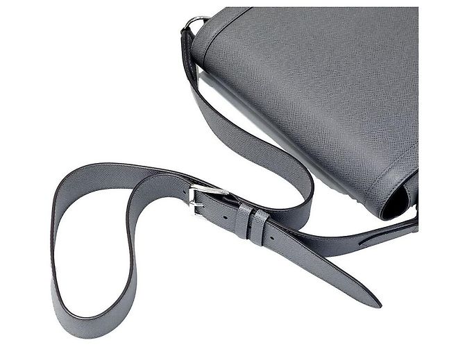 Louis Vuitton Borsa Messenger Tyga New Flap Marrone - vista 3