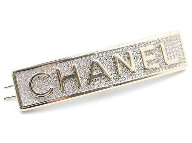 Chanel Haarspange mit Initialen und Kristall, quadratisch, Saison - Ansicht 3