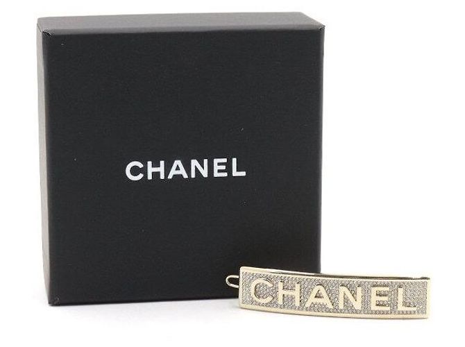 Chanel Haarspange mit Initialen und Kristall, quadratisch, Saison - Ansicht 5