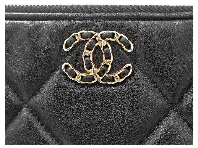 Chanel 19 Clutch Chanel Medium Negro - vista 5