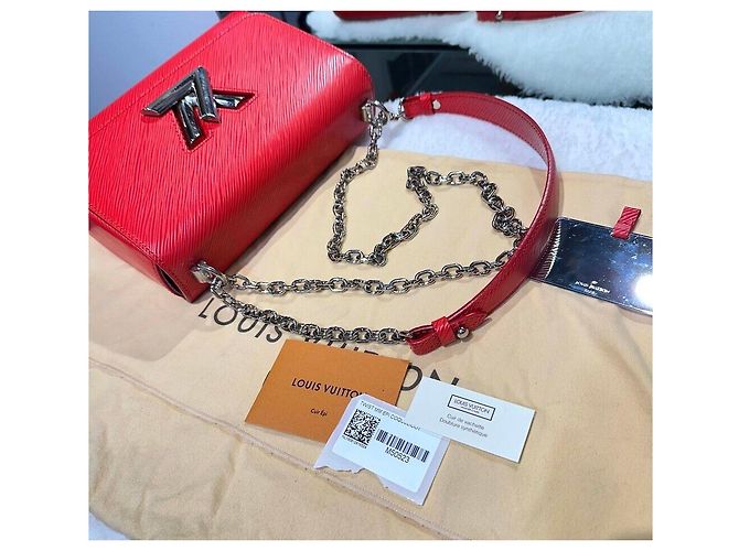 Louis Vuitton Borsa a tracolla e a spalla Epi Twist MM Red Rosso - vista 8