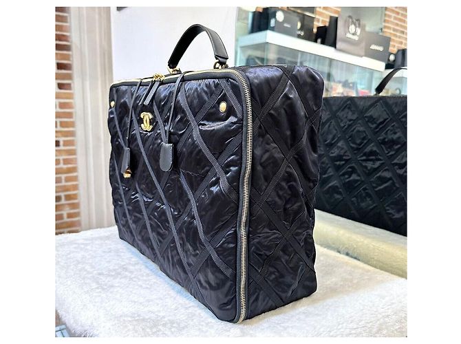 Chanel Borsa da viaggio in nylon GROSSGRAIN con finiture dorate Nero - vista 4