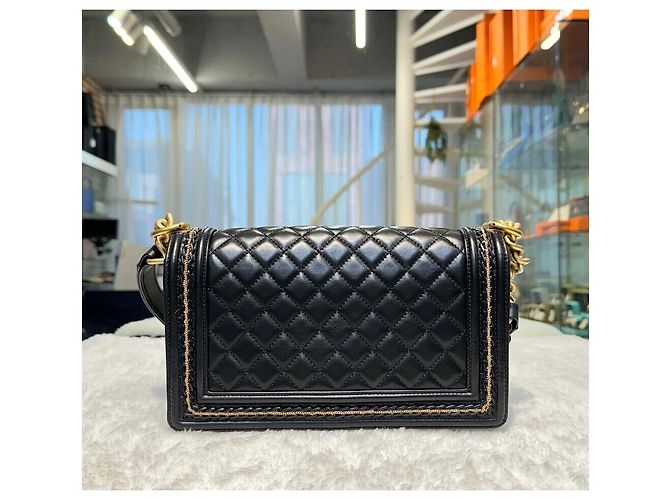 Chanel Borsa Boy in agnello con catena dorata Black Nero - vista 2