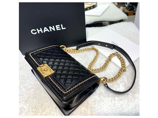 Chanel Borsa Boy in agnello con catena dorata Black Nero - vista 9