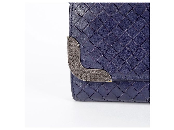 Bottega Veneta Langer Intrecciato-Ledergeldbörse in Navy Blau - Ansicht 2