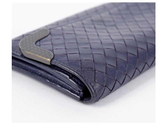 Bottega Veneta Langer Intrecciato-Ledergeldbörse in Navy Blau - Ansicht 6