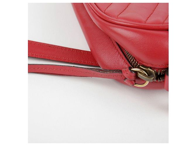 Gucci Piccola borsa a tracolla e crossbody in pelle matelassé rossa GG Marmont Rosso - vista 15