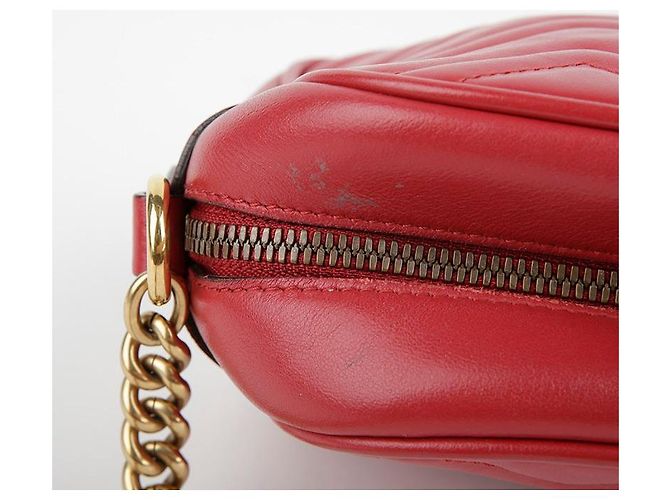 Gucci Piccola borsa a tracolla e crossbody in pelle matelassé rossa GG Marmont Rosso - vista 7