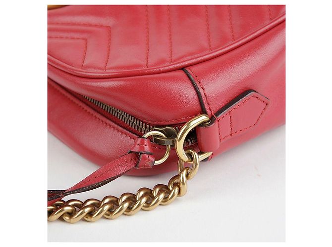 Gucci Piccola borsa a tracolla e crossbody in pelle matelassé rossa GG Marmont Rosso - vista 8