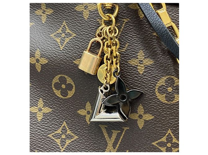 Louis Vuitton Borsa a Spalla Monogram Palace Chain Nero - vista 10