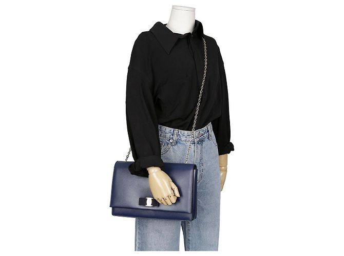 Salvatore Ferragamo Bolso de hombro y bandolera Genie Barra en piel Saffiano azul marino - vista 16