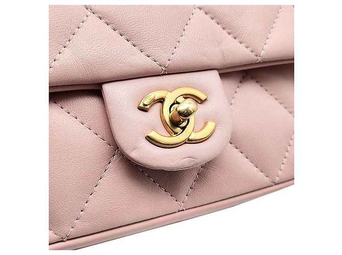 Chanel Mini borsa flap con charm a cuore in agnello Rosso - vista 8