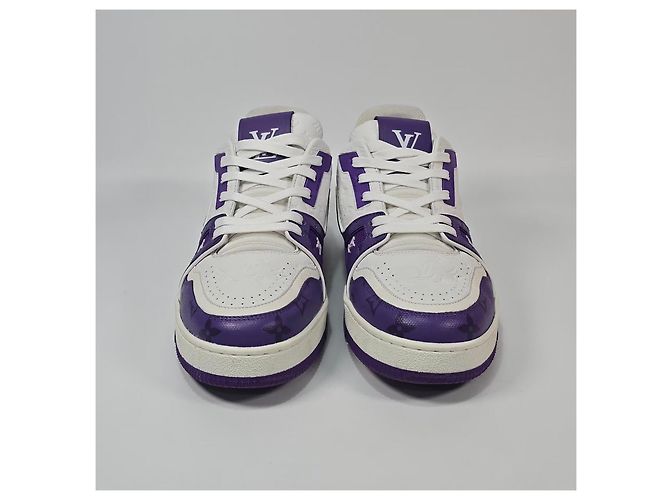 Louis Vuitton Sneakers Trainer Monogram LV Viola Porpora - vista 3