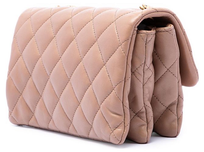 Chanel Marrone Small Quilted Lambskin Pillow Crush Flap Carne - vista 2