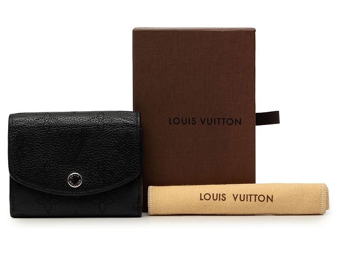 Louis Vuitton Black Monogram Mahina Iris XS Nero - vista 9