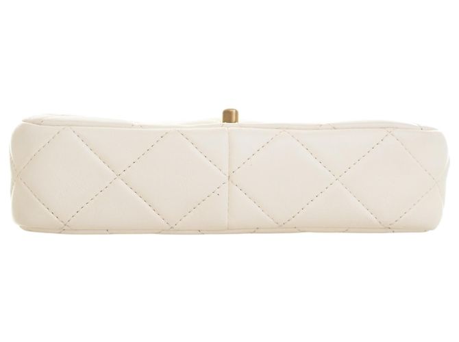 Chanel White Small Quilted Lambskin Chain Flap Bianco - vista 5