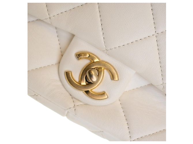 Chanel White Small Quilted Lambskin Chain Flap Bianco - vista 9