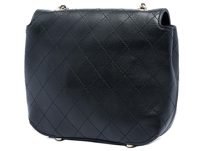 Chanel Black Small Stitched Calfskin Covered CC Flap Preto - vista 2