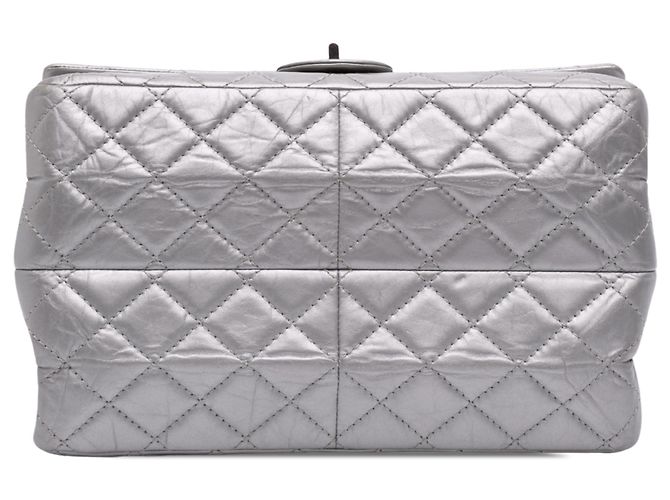 Chanel Argento Quilted Aged Calfskin Reissue 2.55 Double Compartment Single Flap 226 - vista 3