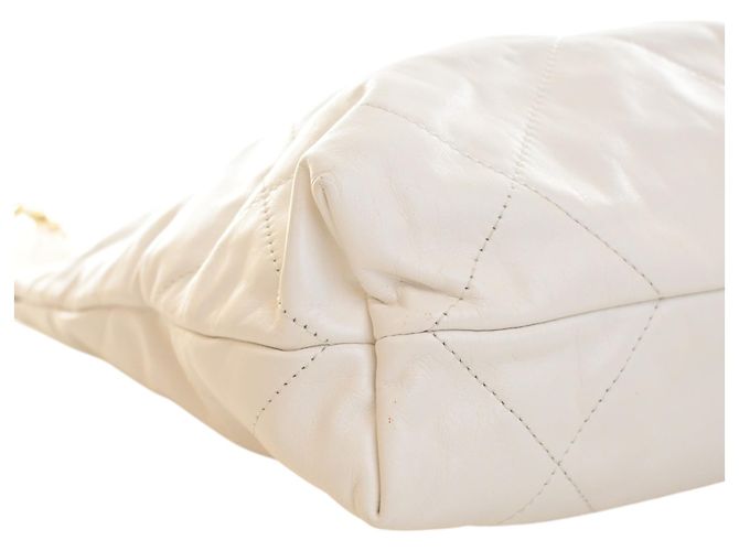Borsa Chanel 22 in pelle di vitello lucida trapuntata bianca Small Bianco Bianco sporco - vista 11
