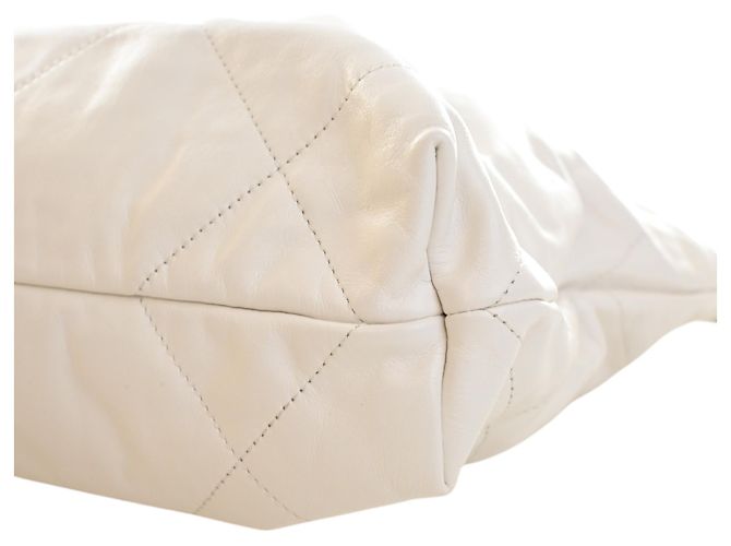 Borsa Chanel 22 in pelle di vitello lucida trapuntata bianca Small Bianco Bianco sporco - vista 12