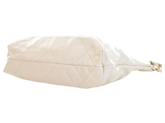 Borsa Chanel 22 in pelle di vitello lucida trapuntata bianca Small Bianco Bianco sporco - vista 14