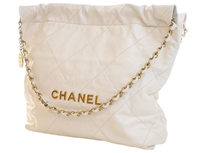Borsa Chanel 22 in pelle di vitello lucida trapuntata bianca Small Bianco Bianco sporco - vista 3