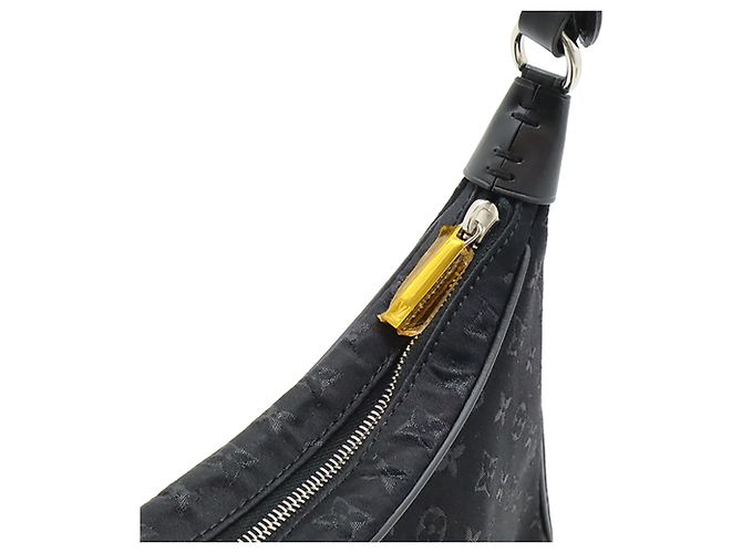 Louis Vuitton Black Monogram Mini Satin Boulogne Nero - vista 4