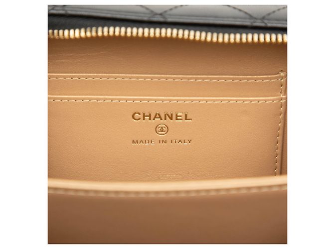 Chanel Mini Borsa a tracolla Vanity in agnello trapuntato nero e placca dorata CC - vista 5