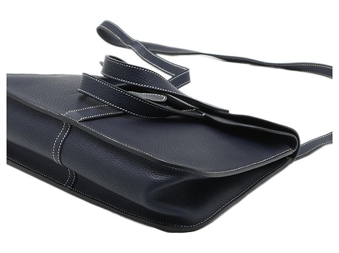 Hermès Blue Clemence Halzan 31 Blau Marineblau - Ansicht 4