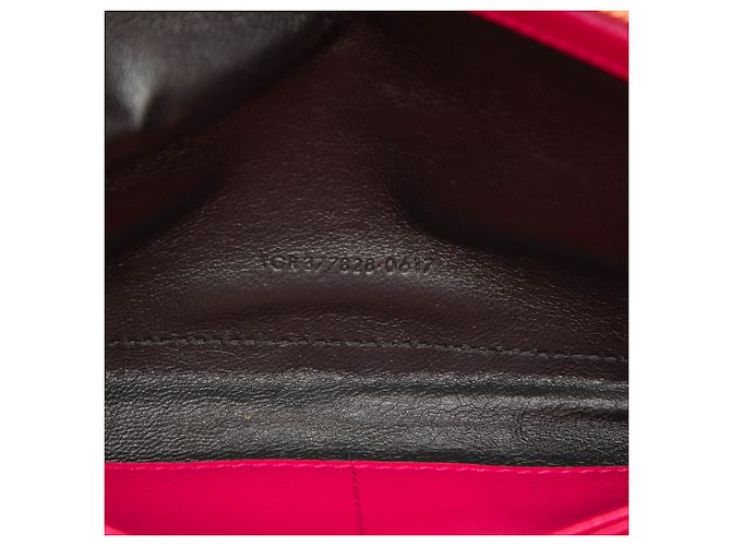 Carteira de corrente envelope monograma chevron em couro grain de poudre rosa Saint Laurent - vista 4