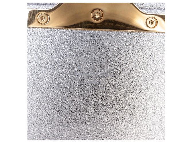 Céline Borsa a tracolla Claude in pelle di vitello laminata con motivo Triomphe argento Celine - vista 5