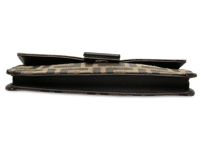 Fendi Brauner Zucca Canvas Convertible Baguette Pouch - Ansicht 3