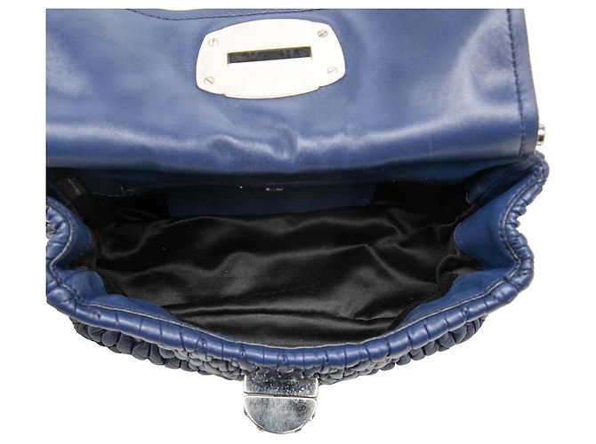 Borsa a tracolla Miu Miu Blue Matelasse Nappa Crystal Frame Flap Blu navy - vista 4